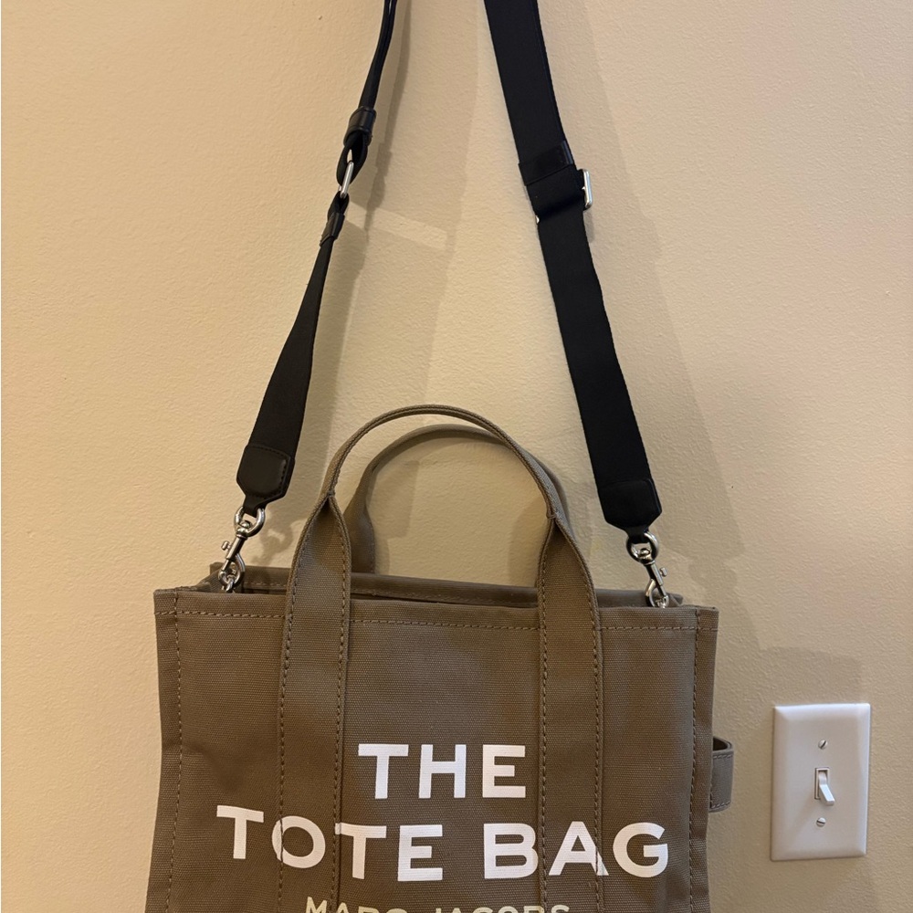 Marc Jacobs Tan Messenger Bag